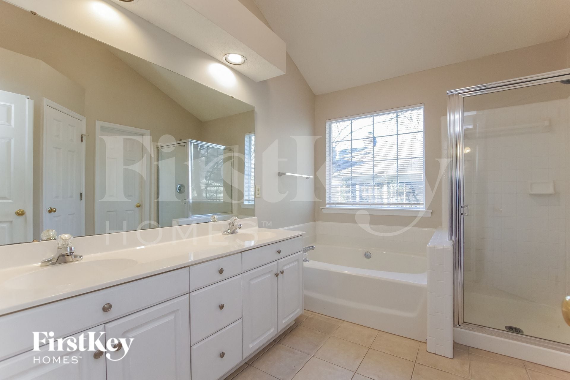 Building Photo - 6627 Flat Creek Dr