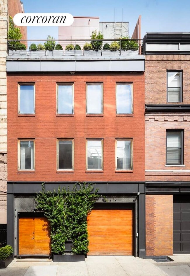 Building Photo - 13 Leroy St