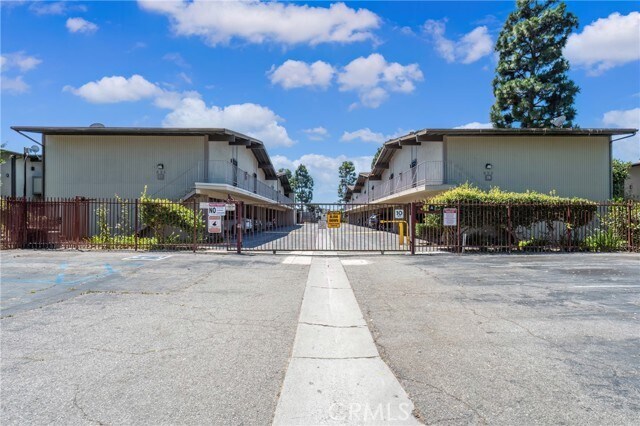Building Photo - 802 Coriander Dr