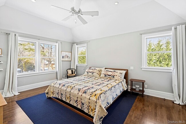 Building Photo - 134A Montauk Hwy