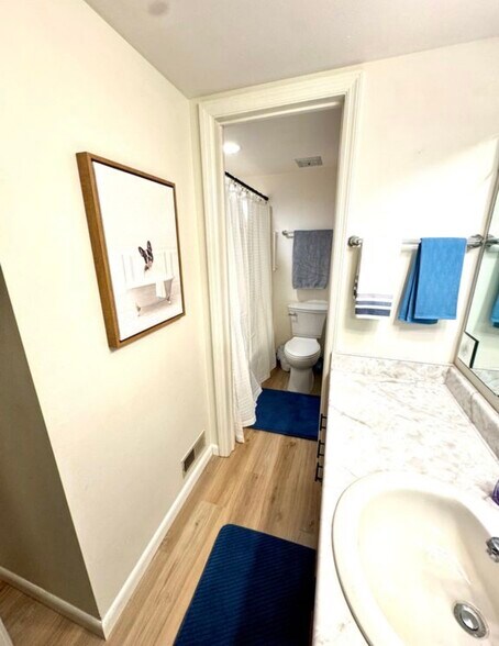 Building Photo - 2505 S Kiwanis Ave