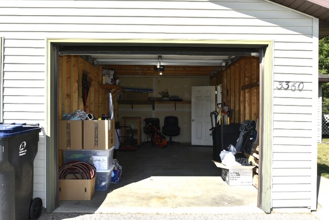 Building Photo - 3360 Patti Dr
