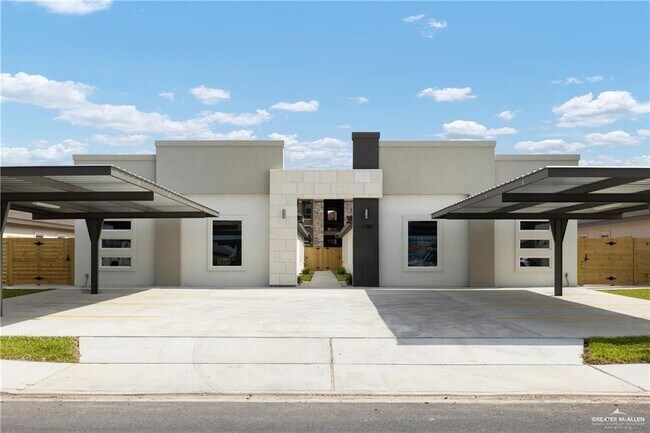 Primary Photo - 1704 W Violet Dr