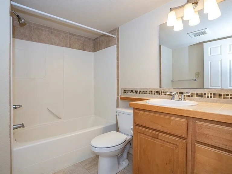 Building Photo - 13405 97th Ave E