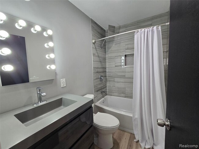 Building Photo - 1277 E Lincoln St