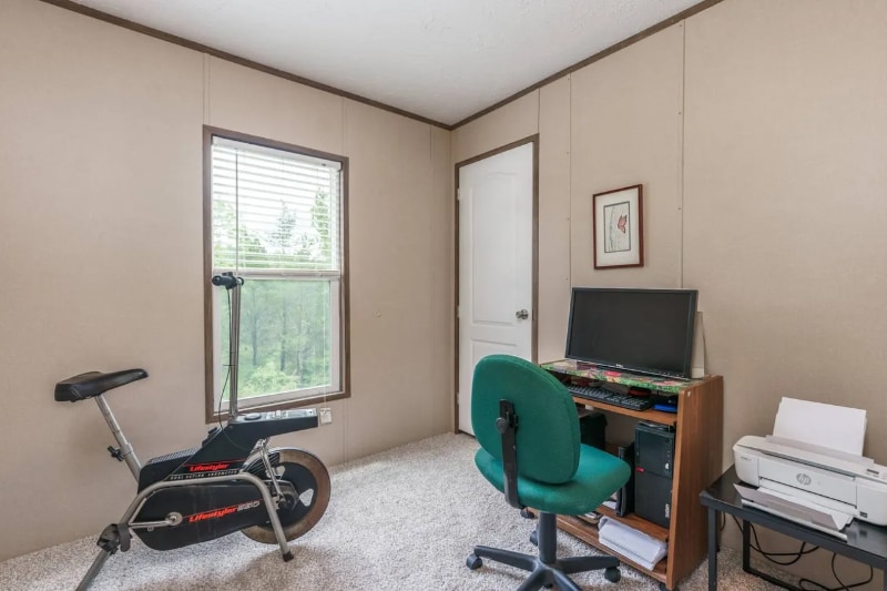 Building Photo - 1225 Holbert Cemetery Rd