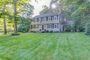 Building Photo - 112 Flint Locke Dr