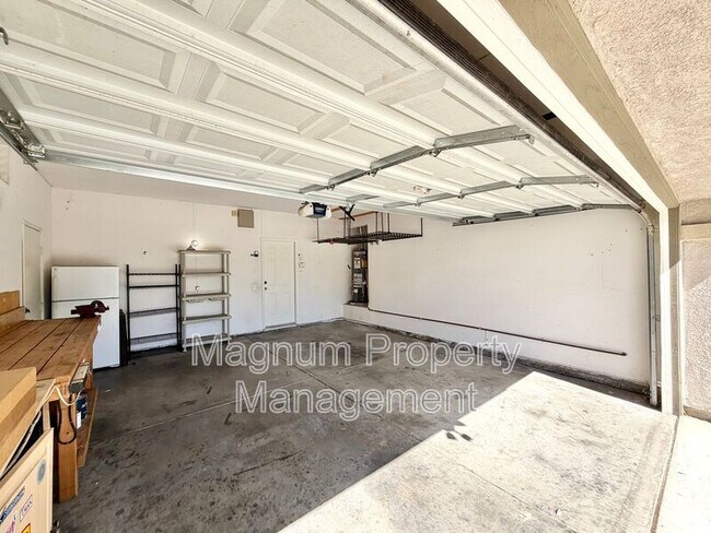 Building Photo - 37961 Veranda Way