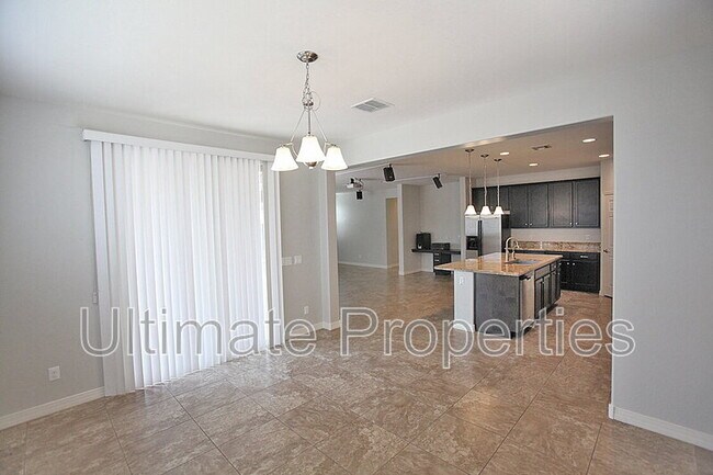 Building Photo - 9907 W Louise Dr