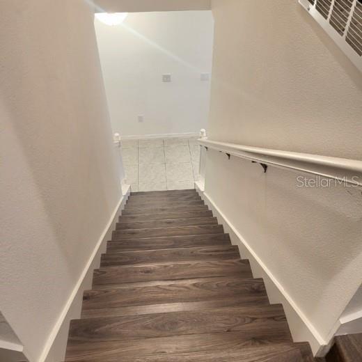 Building Photo - 5749 Skytop Dr