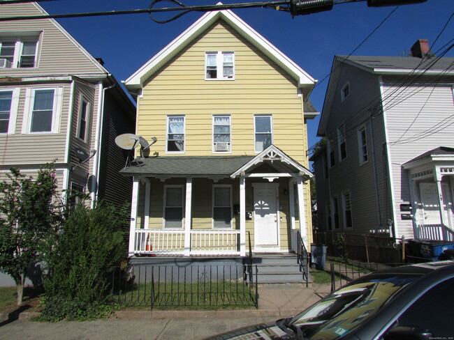 Building Photo - 61 Stevens St