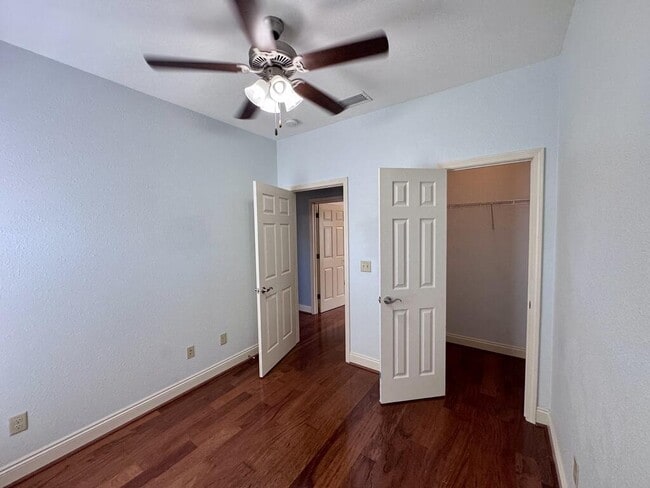 Building Photo - 130 Gulf Terrace Ln