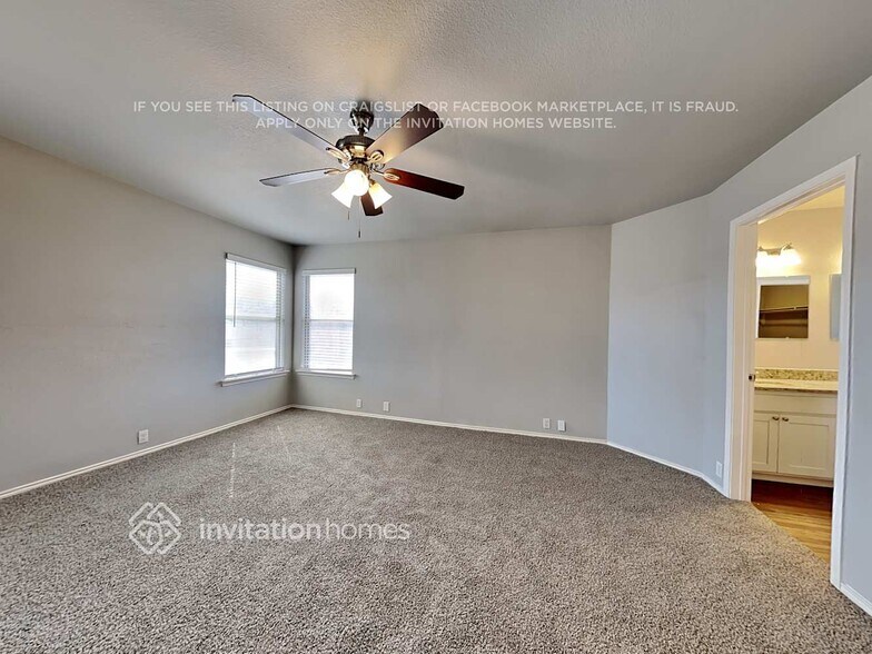 Building Photo - 2300 Meade Ct