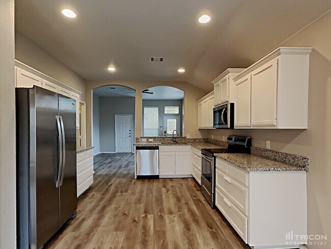 Building Photo - 4805 Cedar Springs Dr