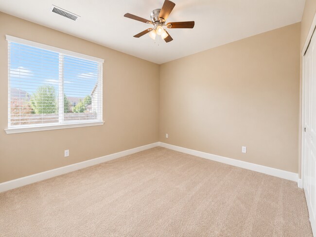 Building Photo - 10680 Washington Park Dr