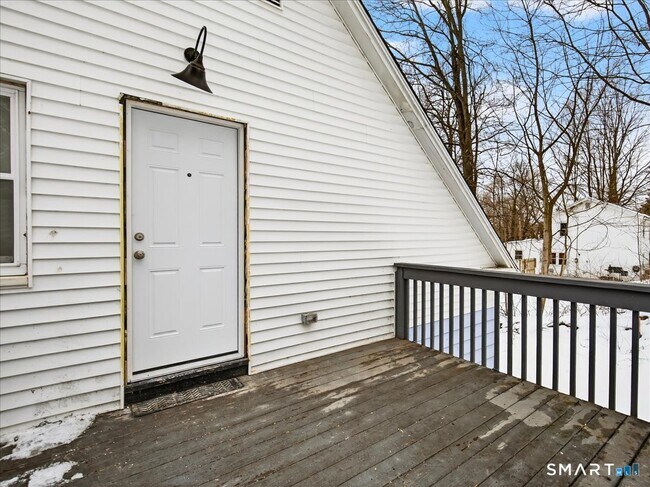 Building Photo - 91 Jewett St