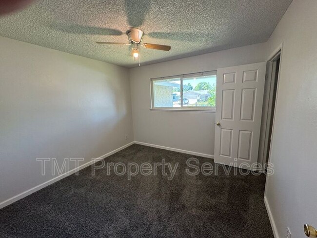 Building Photo - 7733 Mary Lou Way