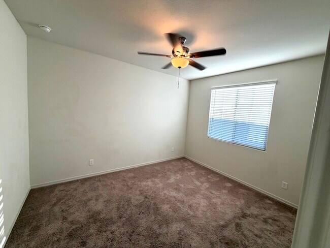 Building Photo - Beautiful 4BR/3BA single-story home in Harvest Queen Creek! Built in 2021 with 2,306 SF, den, che...
