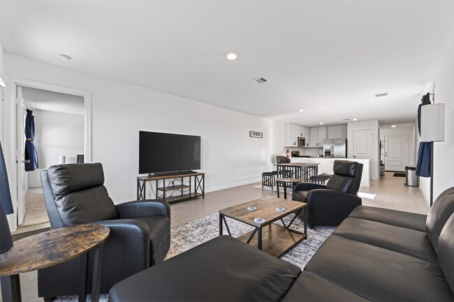 Building Photo - 28923 Great Cyn Dr