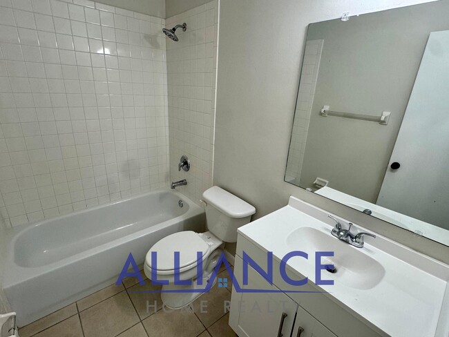Building Photo - 2609 Sedgefield Ave
