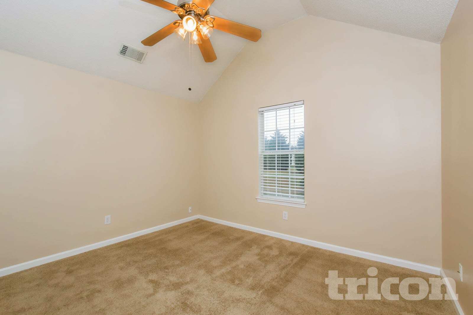 Building Photo - 6945 Pompas Ct