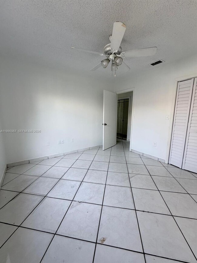 Building Photo - 450 NW 43rd Pl