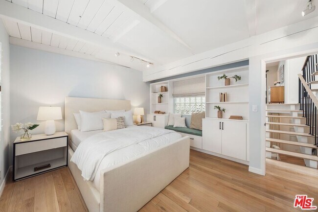 Building Photo - 831 14th St