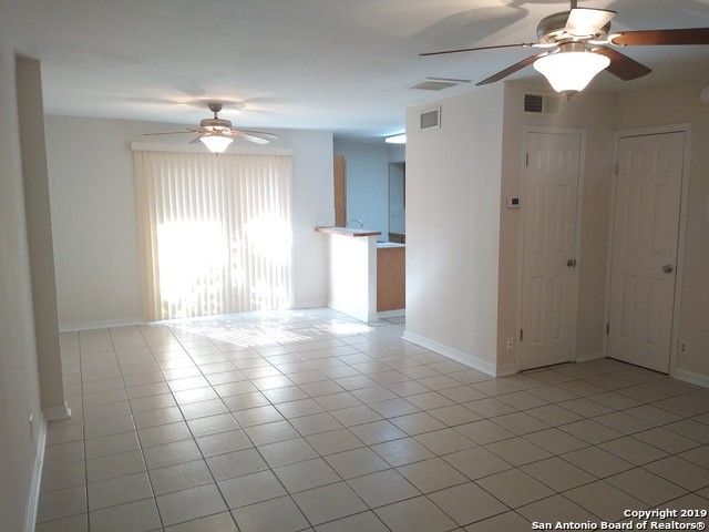 Building Photo - 7322 Oak Manor Dr