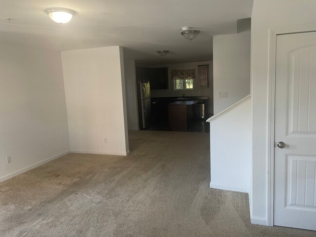 Building Photo - 6 Grove St