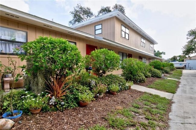 Building Photo - 948 Louisiana Ave