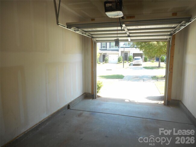 Building Photo - 5522 Harris Cove Dr
