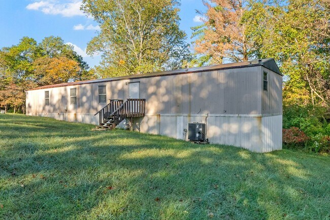 Primary Photo - 1845 Evans Rd