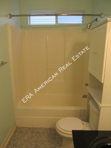 Building Photo - 136 Beach Dr