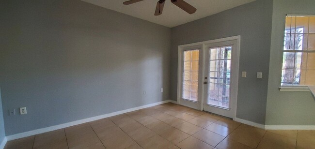 Building Photo - 2-Bedroom, 2-Bathroom Condo with One car G...