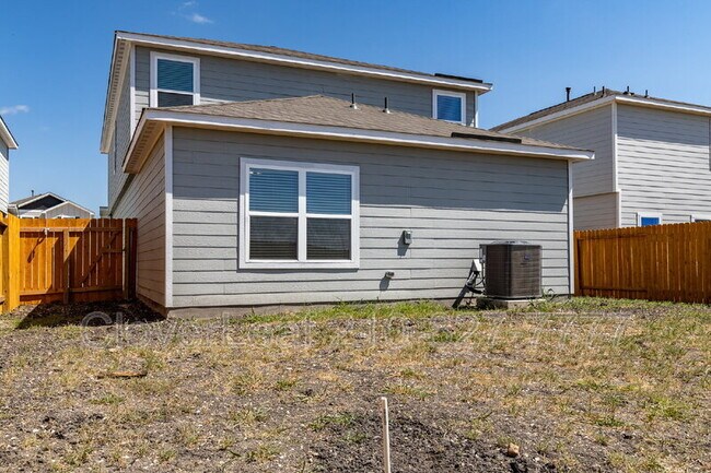 Building Photo - 4135 Trail de Paris