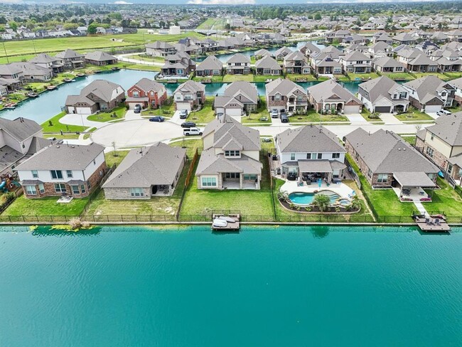 Building Photo - 29446 Westhope Dr