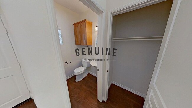 Building Photo - Spacious 3Bd 2.5Ba Home w/Den