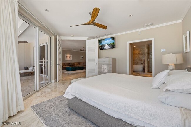 Building Photo - 265 Barefoot Beach Blvd