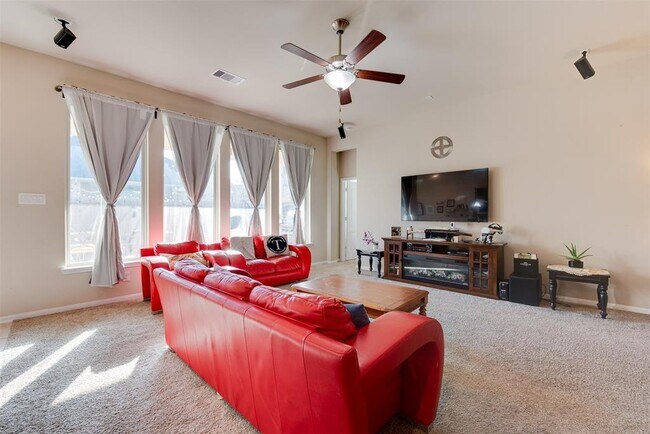 Building Photo - 2013 Granite Pass Dr