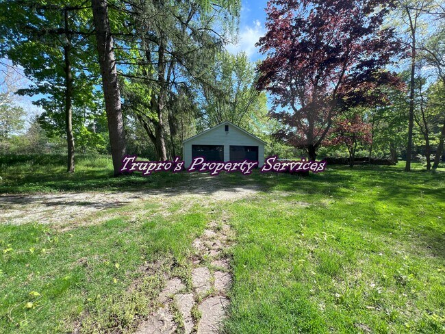 Building Photo - 13844 S Log Cabin Rd