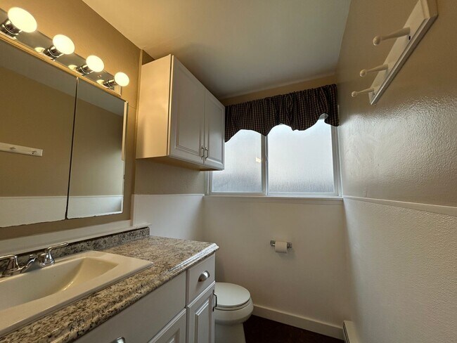 Building Photo - 80243