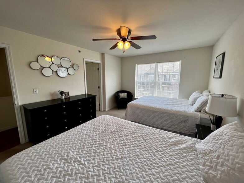 Building Photo - 101 Brownstone Ct