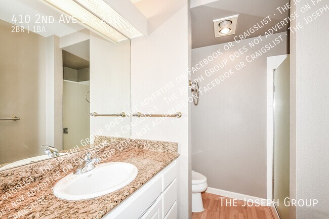 Building Photo - 410 2nd Ave S