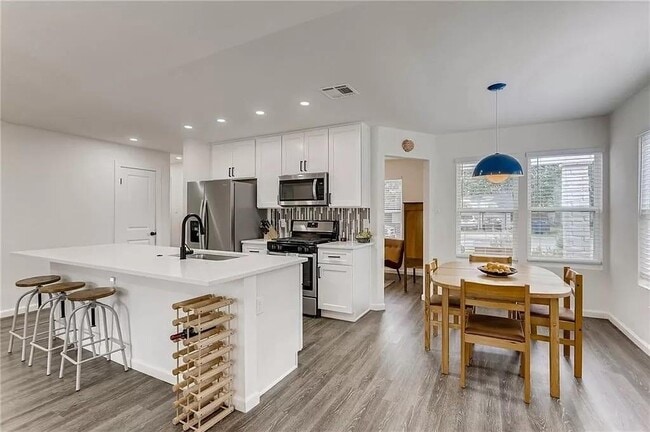 Building Photo - 4506 Franklin Park Dr