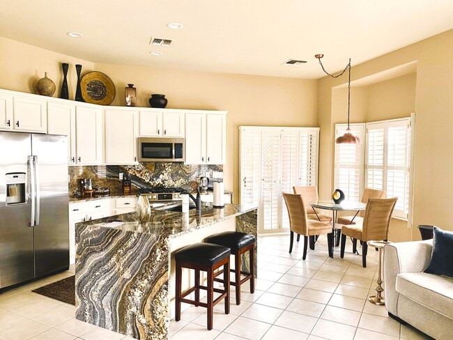 Building Photo - 5177 W Navajo Mesa Pl