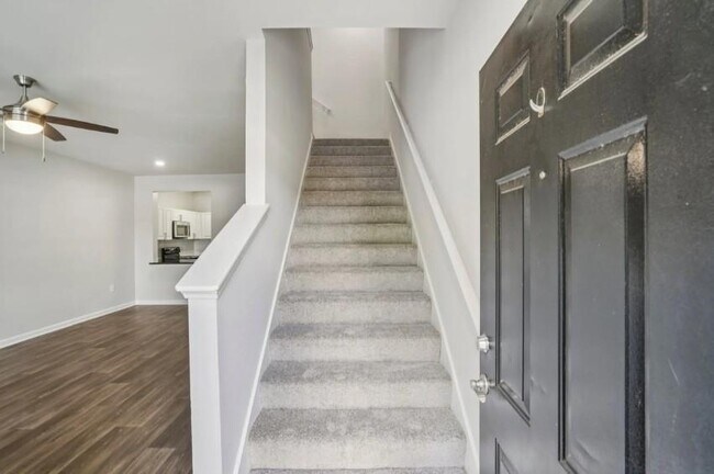 Building Photo - 405 Philip Blvd