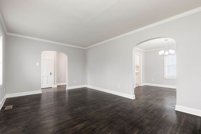 Building Photo - 2664 Kings Hwy