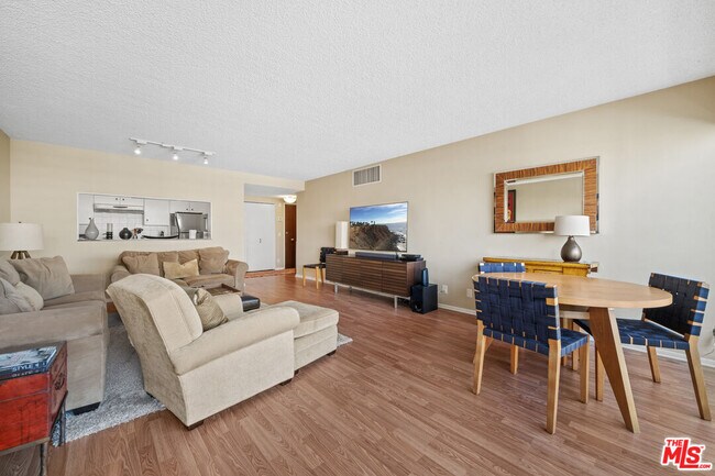 Building Photo - 10701 Wilshire Blvd