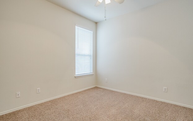 Building Photo - 12122 Red Bud Leaf
