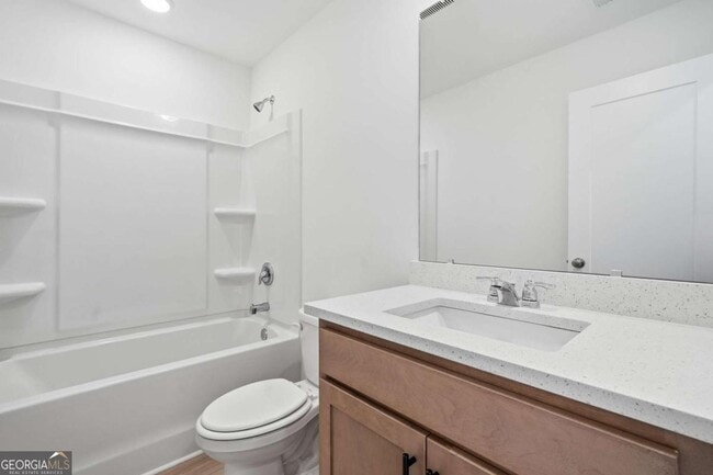 Building Photo - 187 Redbud Rd